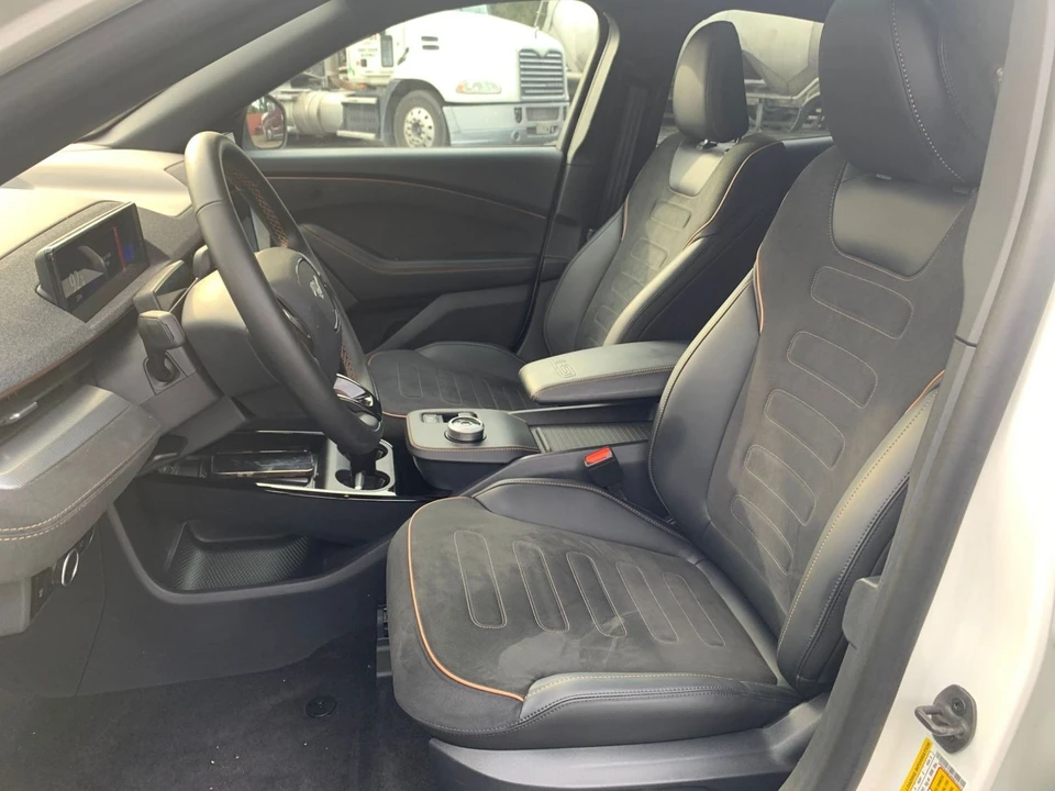2023 Ford Mustang Mach-E - Image 29 of 31