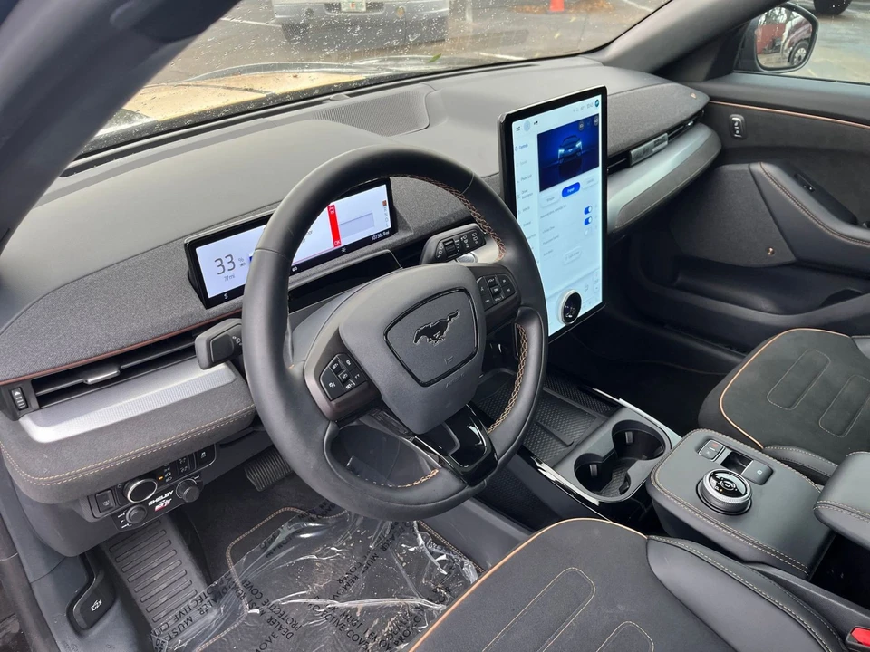 2023 Ford Mustang Mach-E - Image 29 of 31