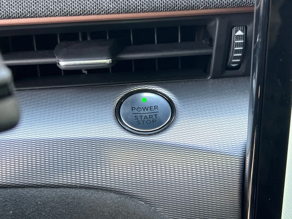 2023 Ford Mustang Mach-E - Image 21 of 31