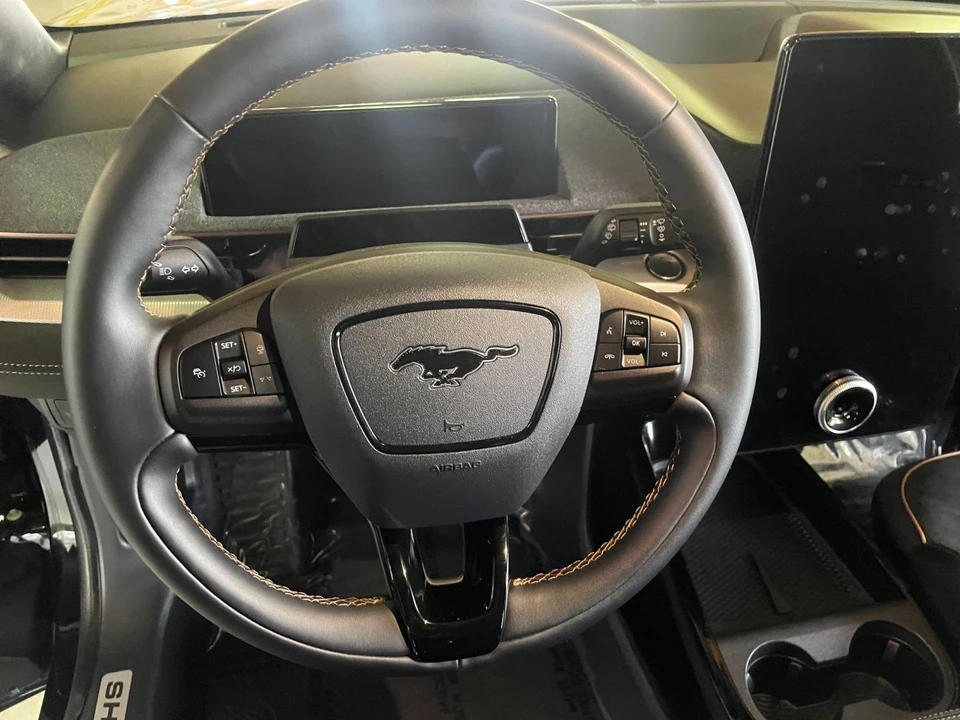 2023 Ford Mustang Mach-E - Image 27 of 31