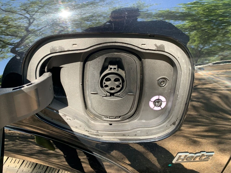 2023 Ford Mustang Mach-E - Image 19 of 31