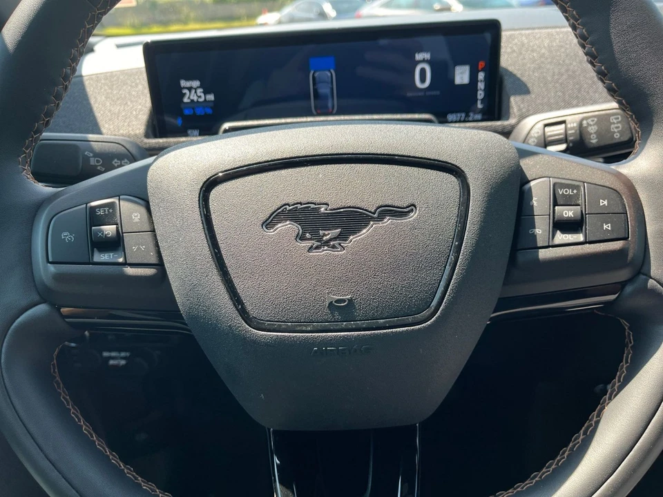 2023 Ford Mustang Mach-E - Image 27 of 31