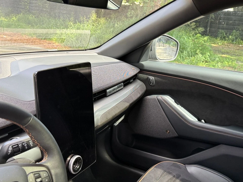 2023 Ford Mustang Mach-E - Image 29 of 31