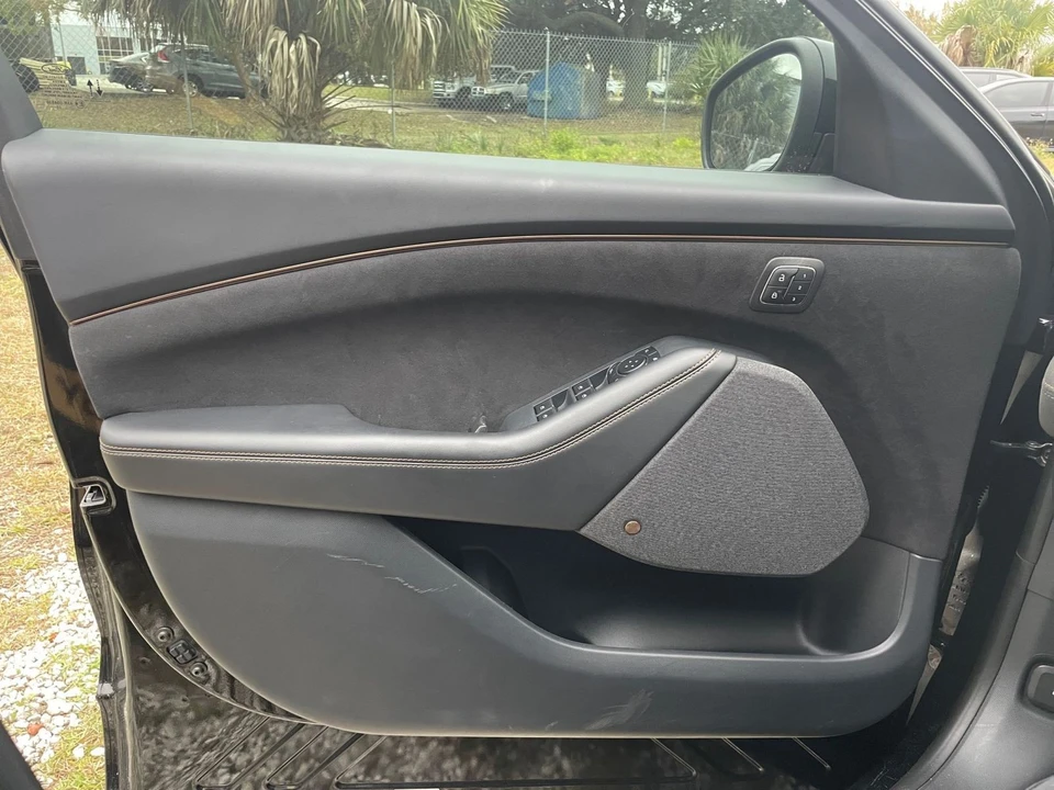 2023 Ford Mustang Mach-E - Image 25 of 31