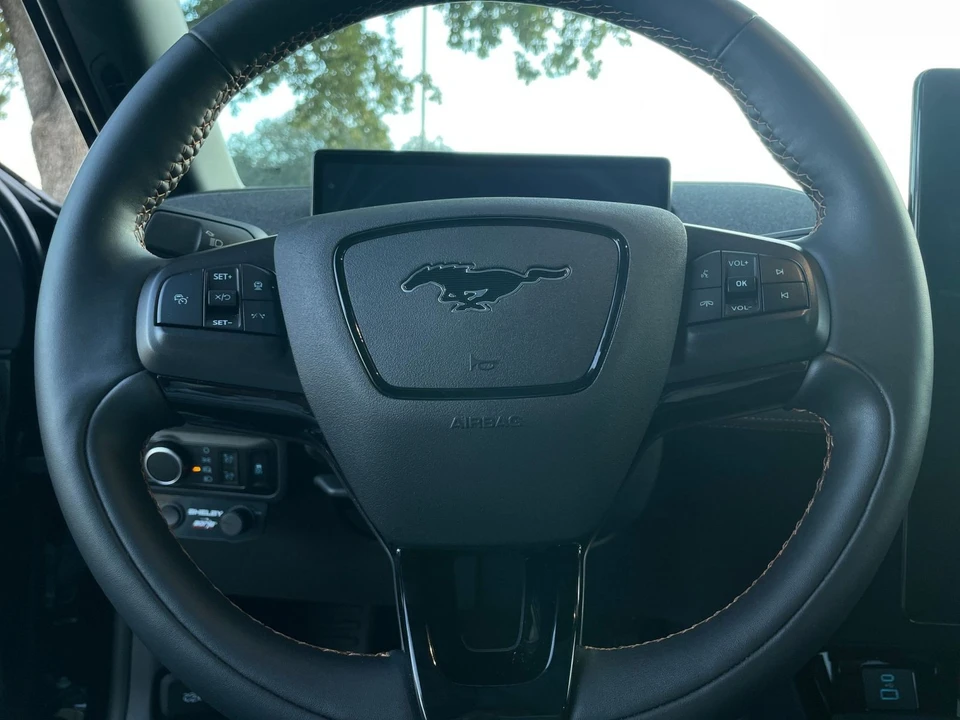 2023 Ford Mustang Mach-E - Image 27 of 31
