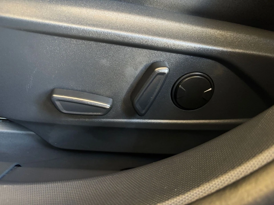 2023 Ford Mustang Mach-E - Image 23 of 31