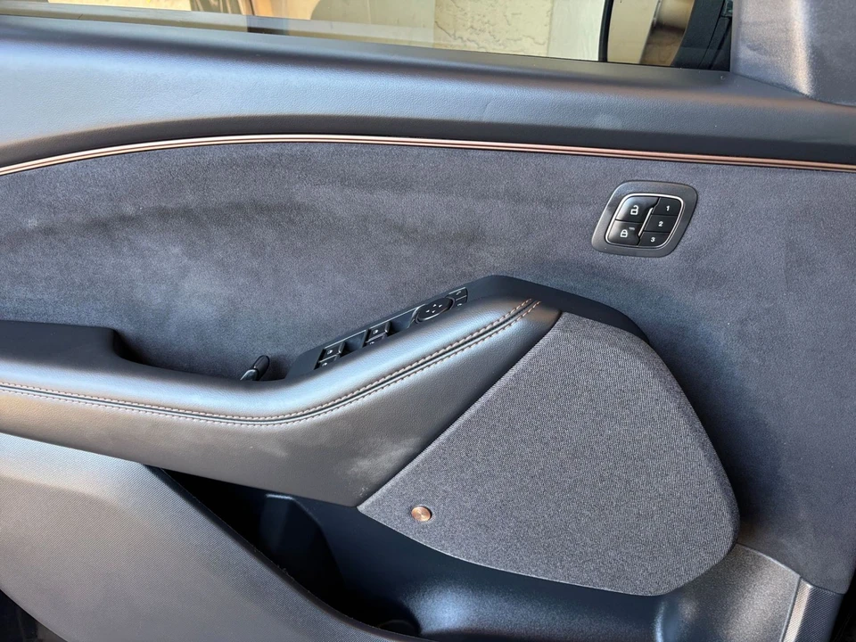2023 Ford Mustang Mach-E - Image 20 of 31