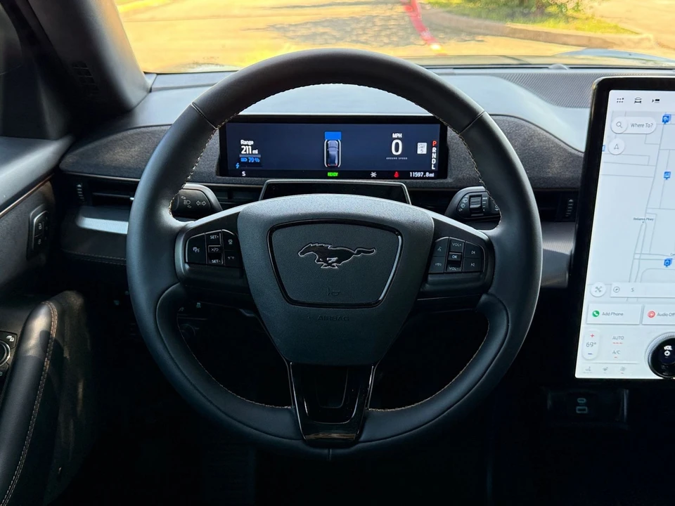 2023 Ford Mustang Mach-E - Image 27 of 31