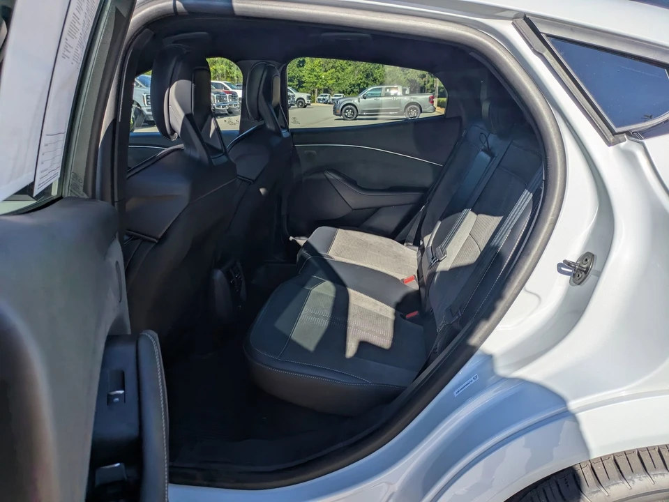 2023 Ford Mustang Mach-E - Image 29 of 31
