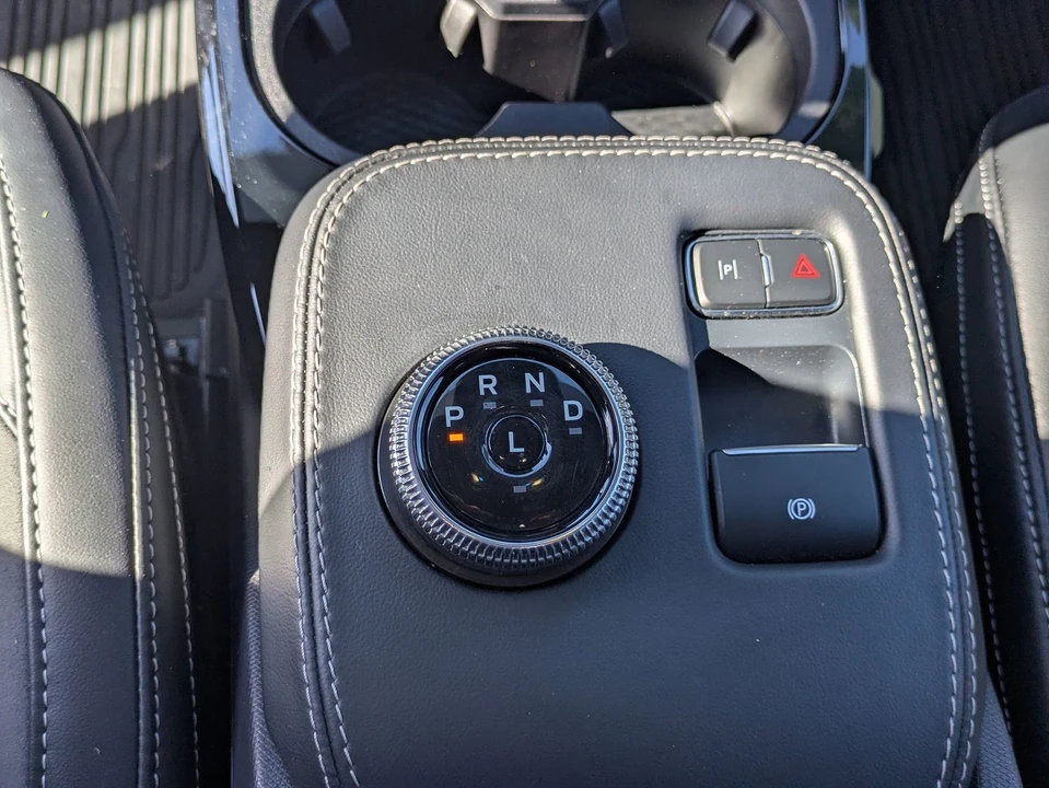 2023 Ford Mustang Mach-E - Image 25 of 31