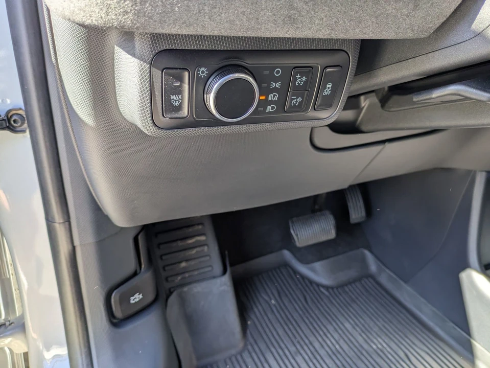 2023 Ford Mustang Mach-E - Image 18 of 31