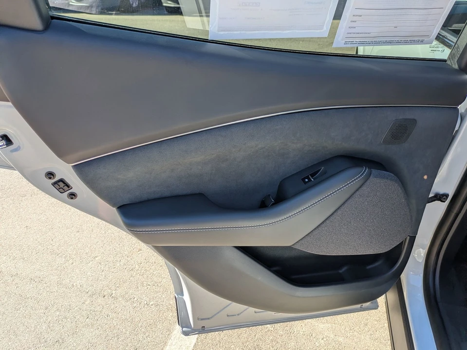 2023 Ford Mustang Mach-E - Image 31 of 31