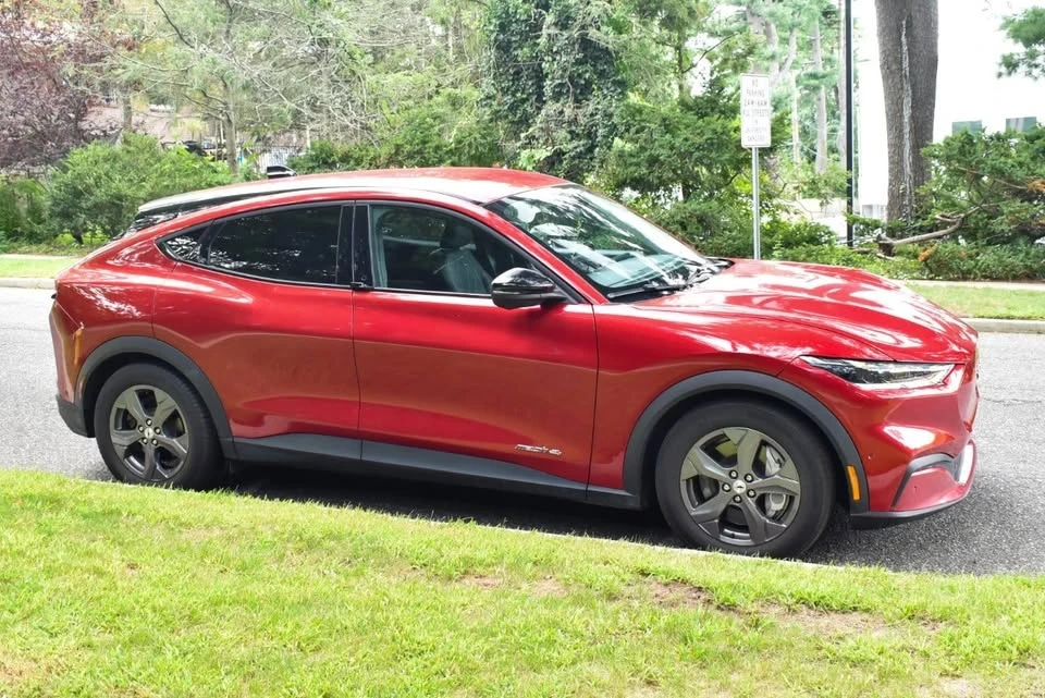 2023 Ford Mustang Mach-E - Image 10 of 20