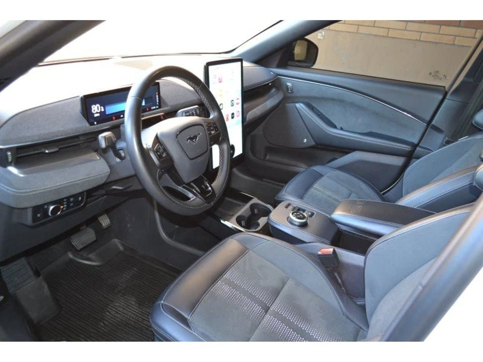 2023 Ford Mustang Mach-E - Image 18 of 20