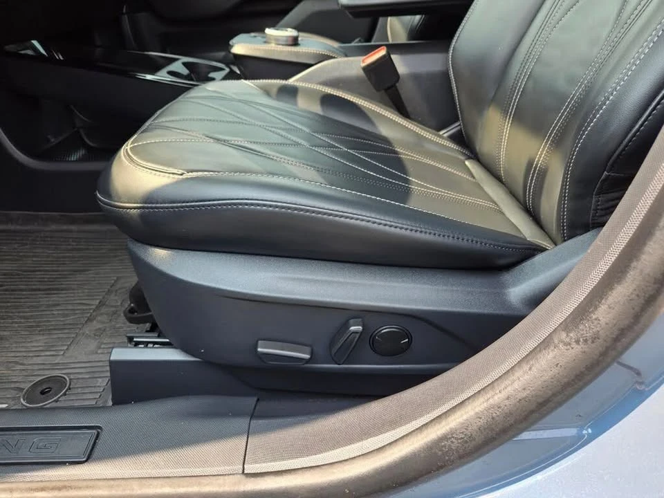 2023 Ford Mustang Mach-E - Image 19 of 19