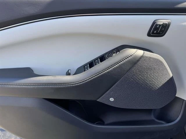 2023 Ford Mustang Mach-E - Image 15 of 20