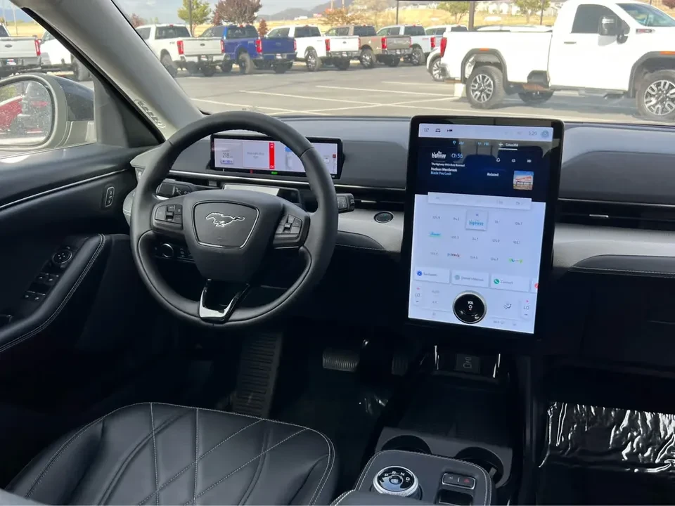 2023 Ford Mustang Mach-E - Image 18 of 20