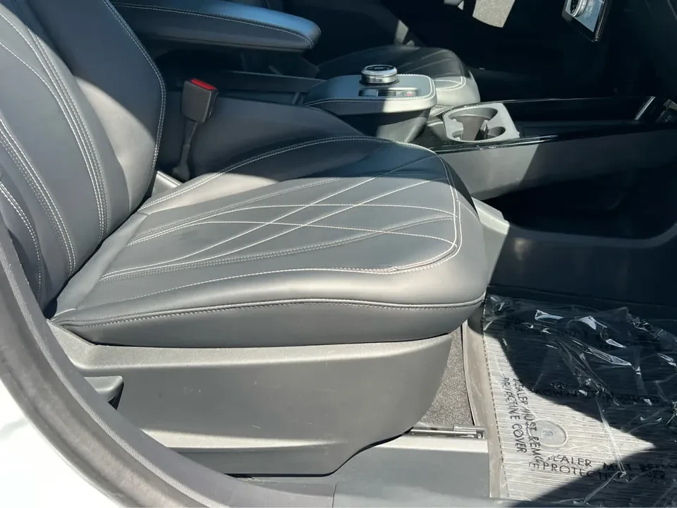 2023 Ford Mustang Mach-E - Image 17 of 20