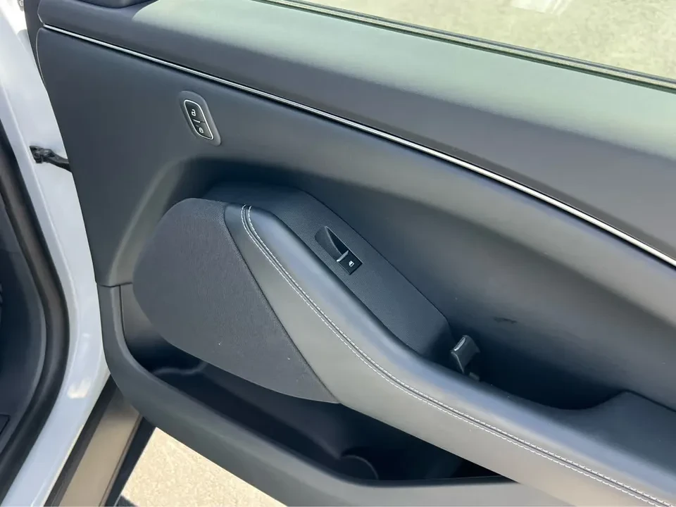 2023 Ford Mustang Mach-E - Image 18 of 20