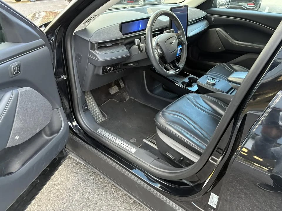 2023 Ford Mustang Mach-E - Image 5 of 10