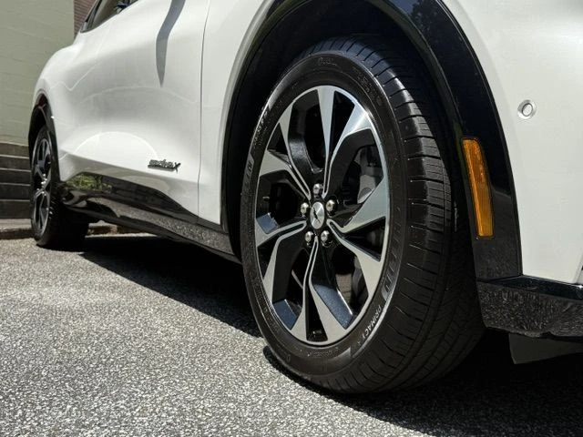 2023 Ford Mustang Mach-E - Image 10 of 31