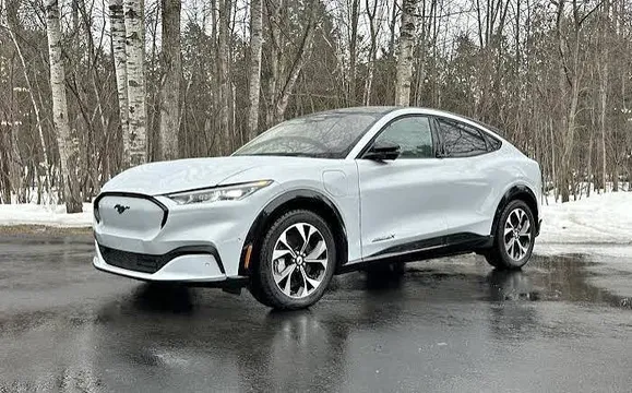 2023 Ford Mustang Mach-E Premium RWD 91kWh