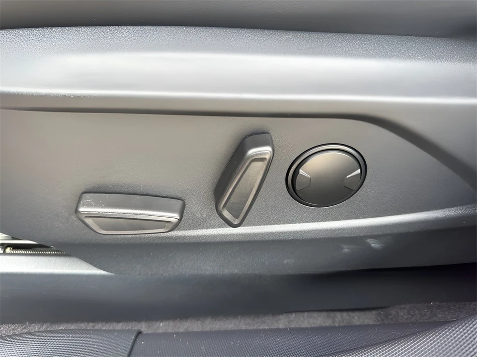 2023 Ford Mustang Mach-E - Image 10 of 12