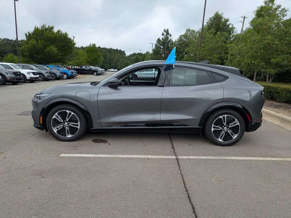 2023 Ford Mustang Mach-E - Image 7 of 31