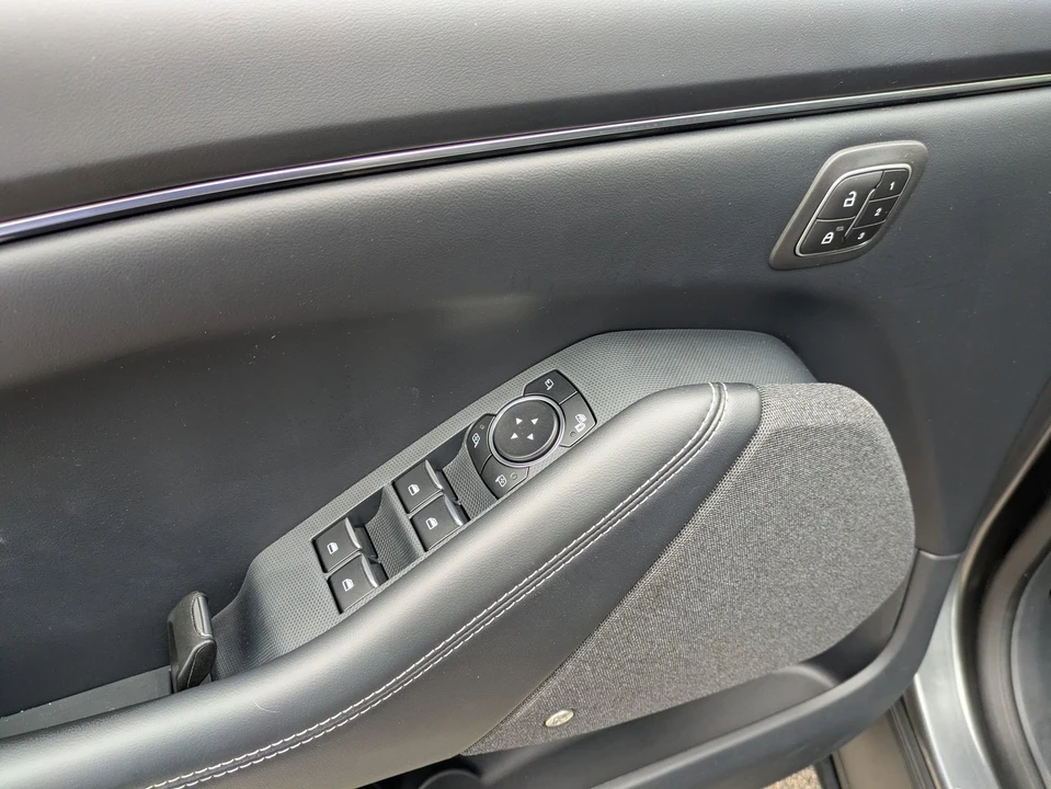 2023 Ford Mustang Mach-E - Image 17 of 31