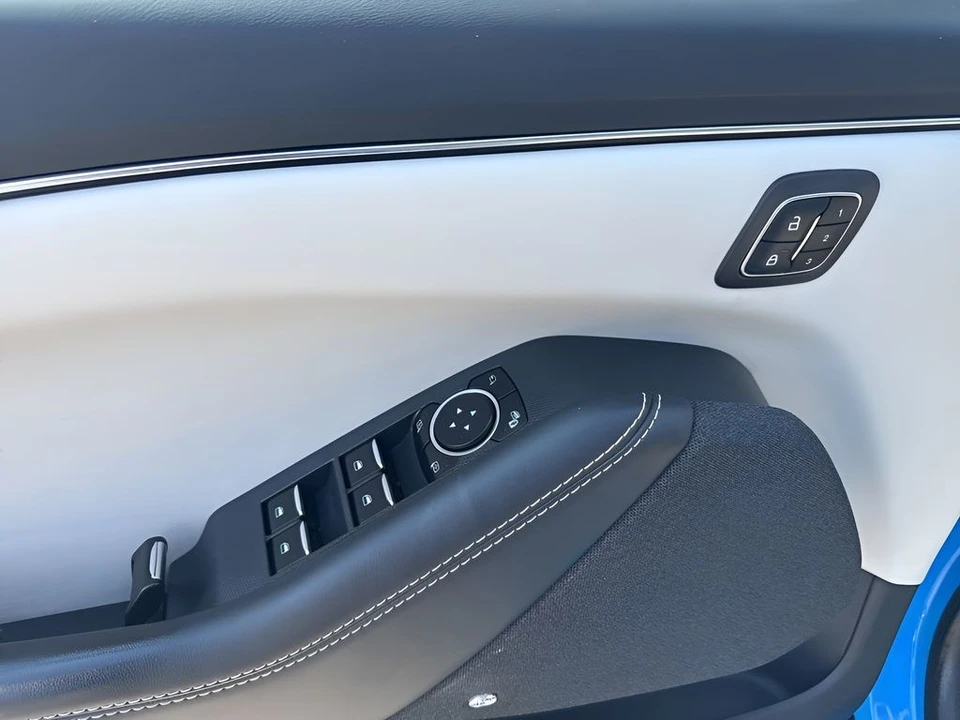 2023 Ford Mustang Mach-E - Image 28 of 31