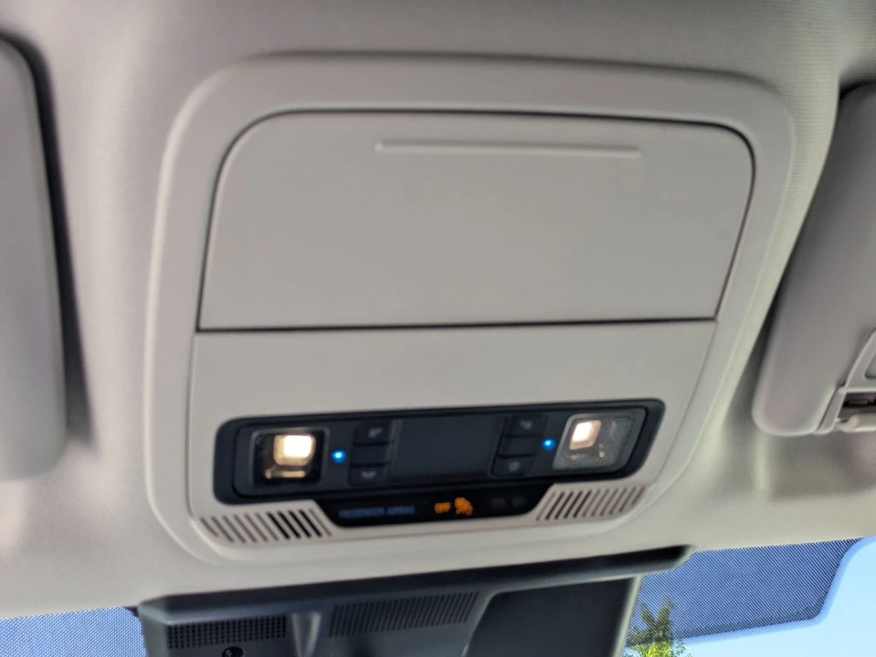 2023 Ford Mustang Mach-E - Image 28 of 31
