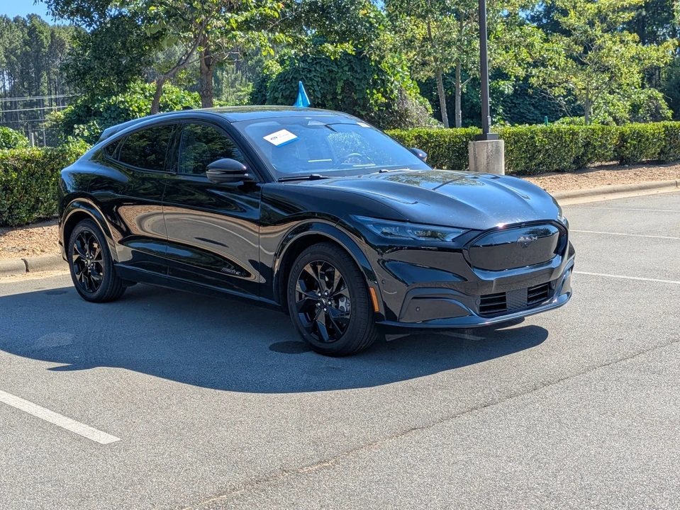 2023 Ford Mustang Mach-E - Image 2 of 31