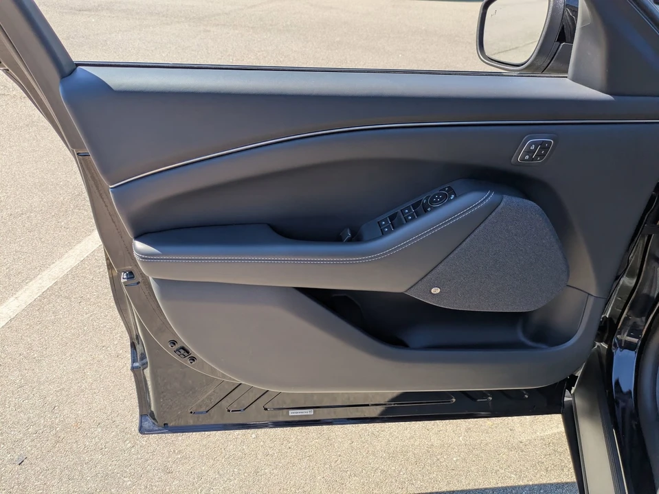 2023 Ford Mustang Mach-E - Image 16 of 31
