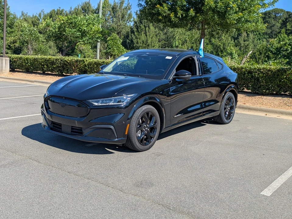 2023 Ford Mustang Mach-E - Image 8 of 31