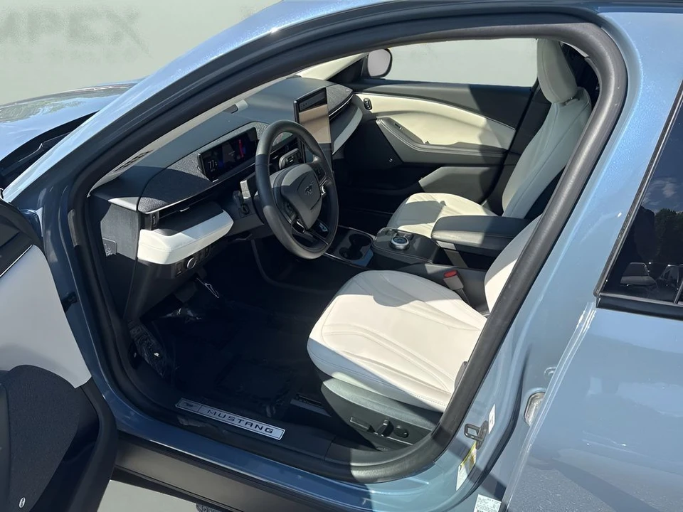 2023 Ford Mustang Mach-E - Image 9 of 31