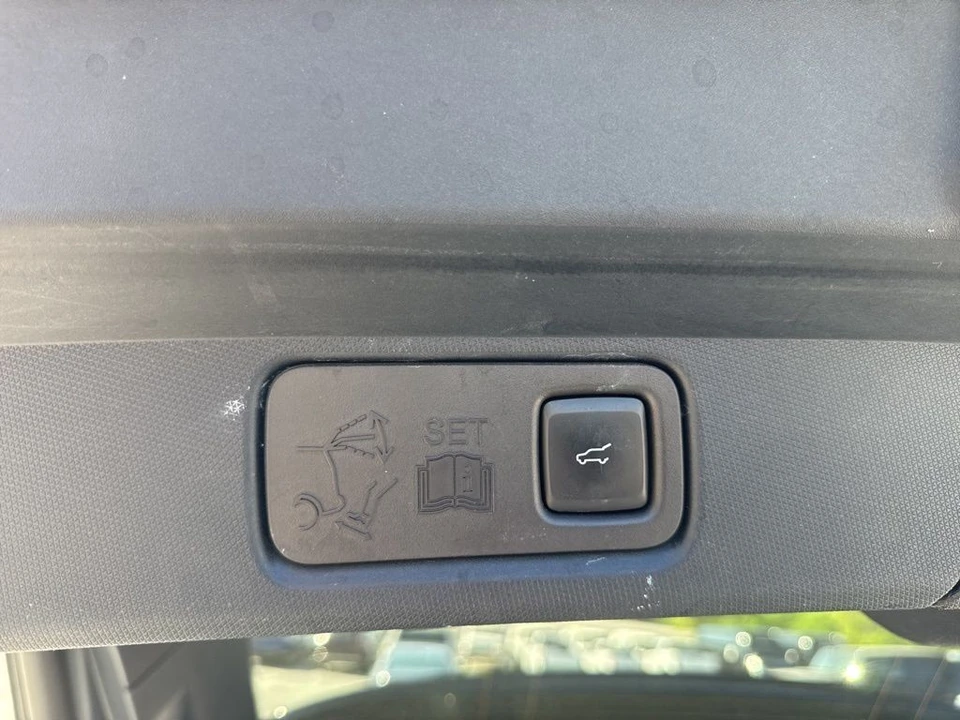 2023 Ford Mustang Mach-E - Image 28 of 31