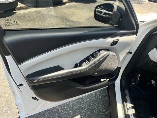 2023 Ford Mustang Mach-E - Image 21 of 31