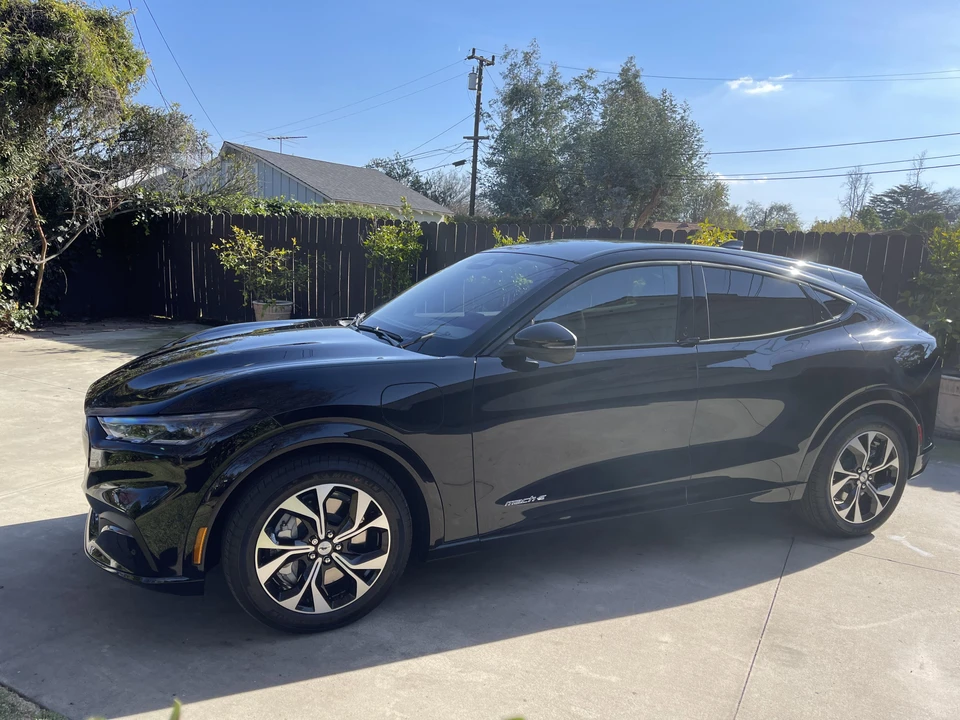 2023 Ford Mustang Mach-E - Image 14 of 31