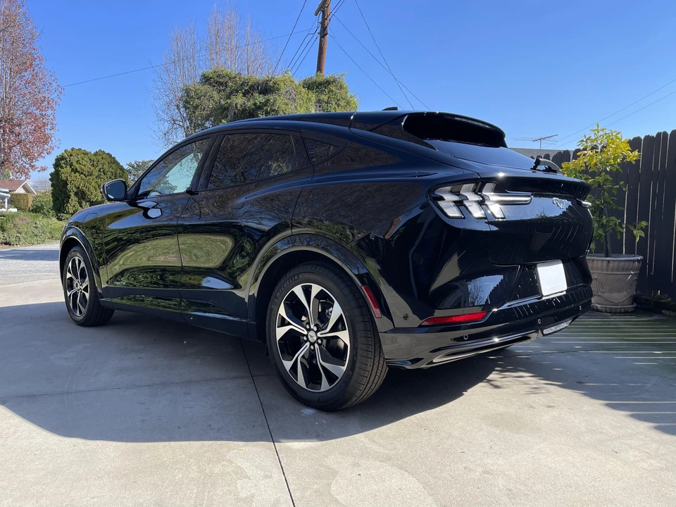 2023 Ford Mustang Mach-E - Image 17 of 31