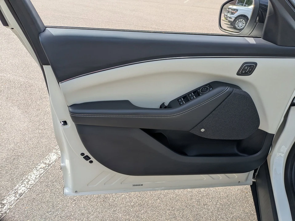 2023 Ford Mustang Mach-E - Image 16 of 21