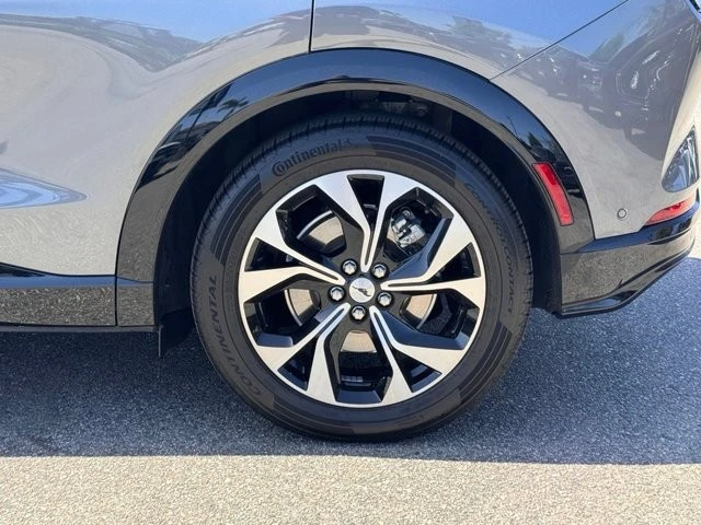 2023 Ford Mustang Mach-E - Image 15 of 31