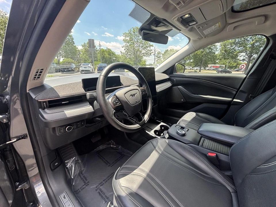 2023 Ford Mustang Mach-E - Image 26 of 28