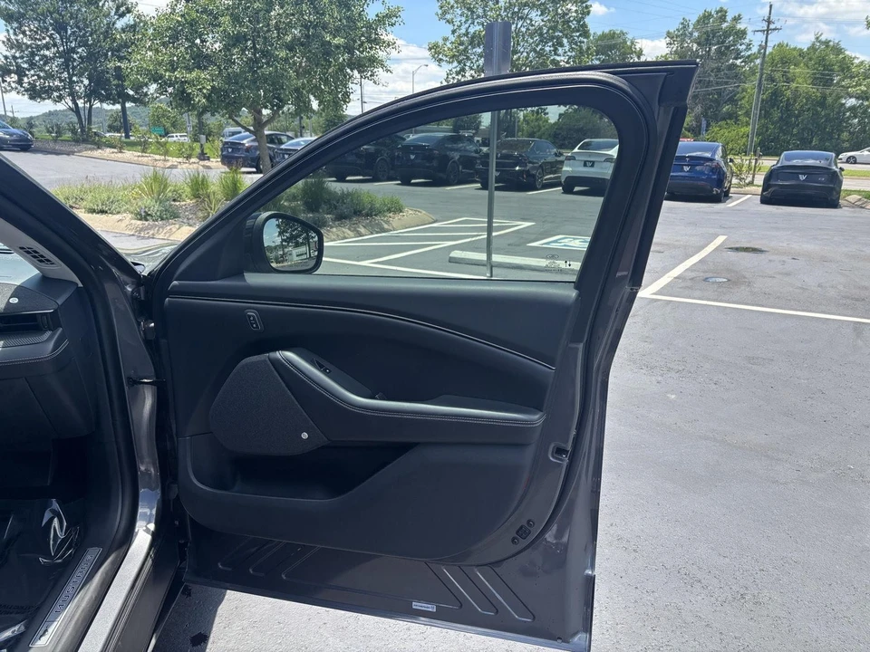 2023 Ford Mustang Mach-E - Image 14 of 28