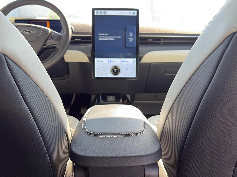 2023 Ford Mustang Mach-E - Image 25 of 27