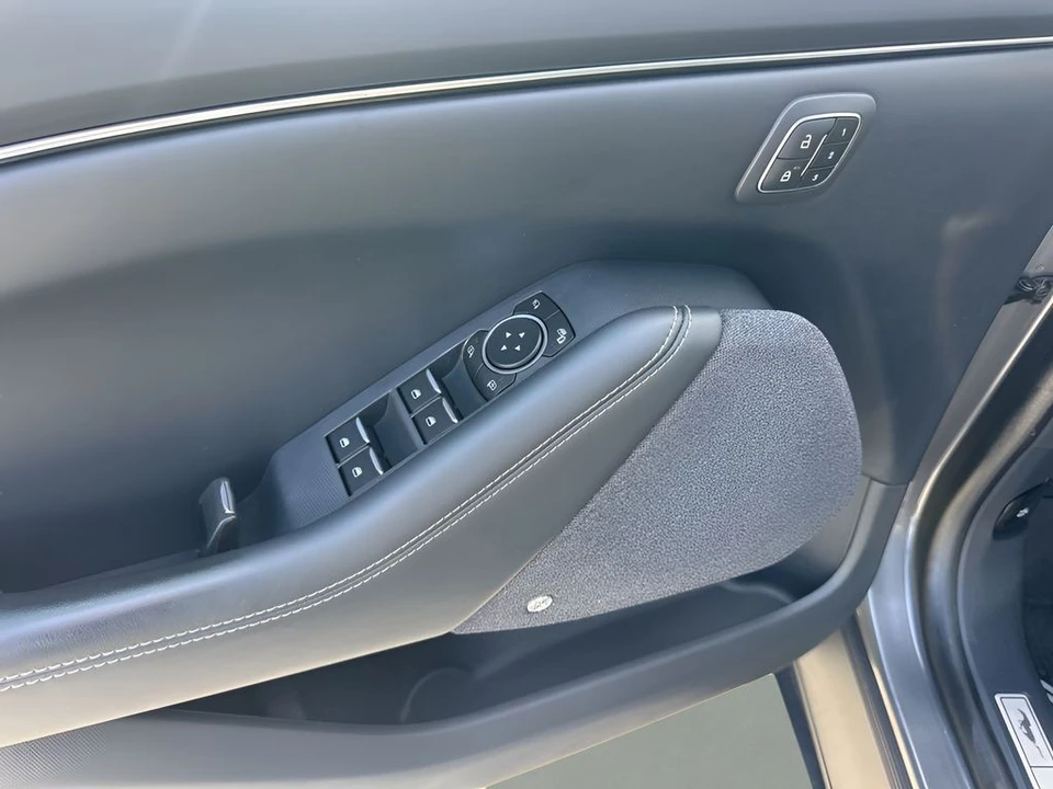 2023 Ford Mustang Mach-E - Image 25 of 31