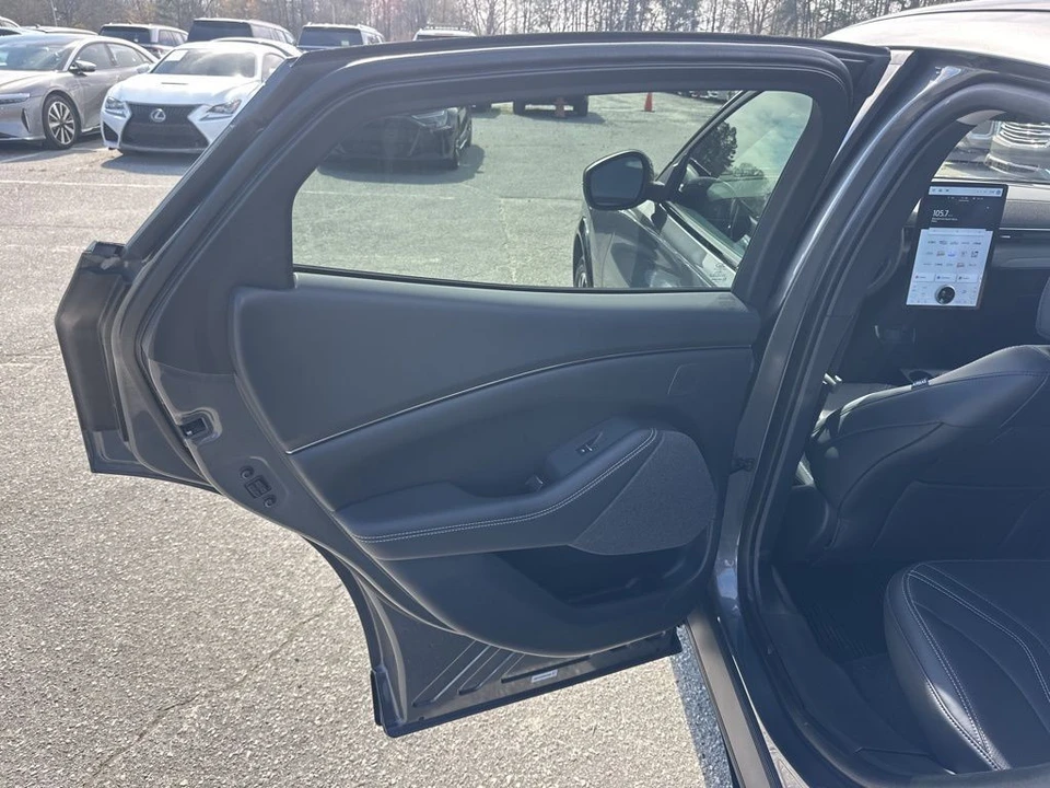 2023 Ford Mustang Mach-E - Image 26 of 31