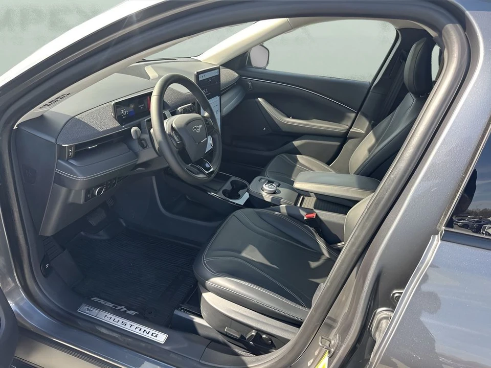 2023 Ford Mustang Mach-E - Image 9 of 31
