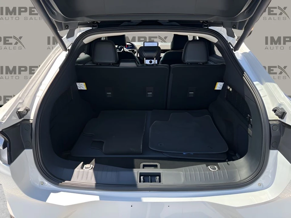 2023 Ford Mustang Mach-E - Image 28 of 31