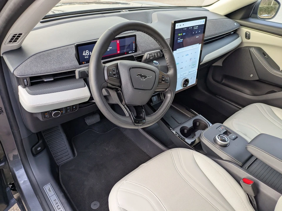 2023 Ford Mustang Mach-E - Image 15 of 21