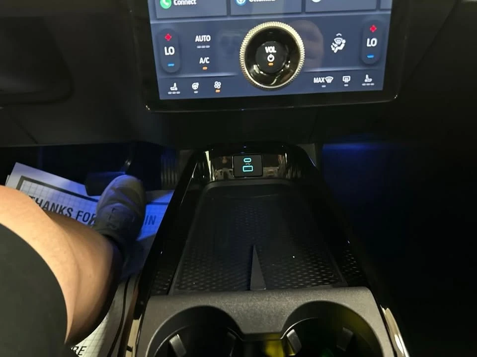 2023 Ford Mustang Mach-E - Image 17 of 20
